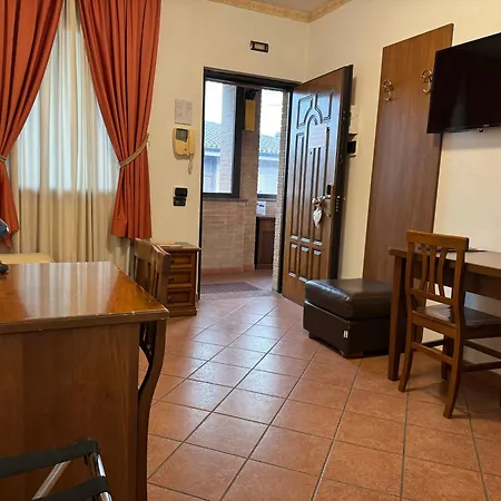 Euro House Airport 4*