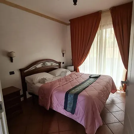 Euro House Airport 4*