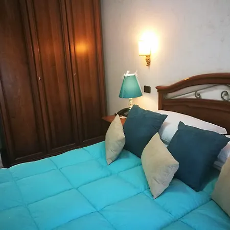Euro House Airport Hotel 4*