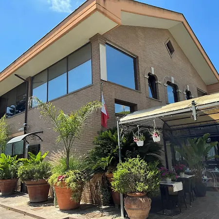 Euro House Airport Hotel