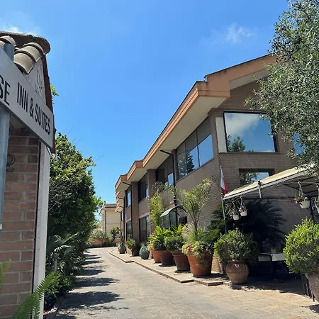 Euro House Airport Hotel 4*