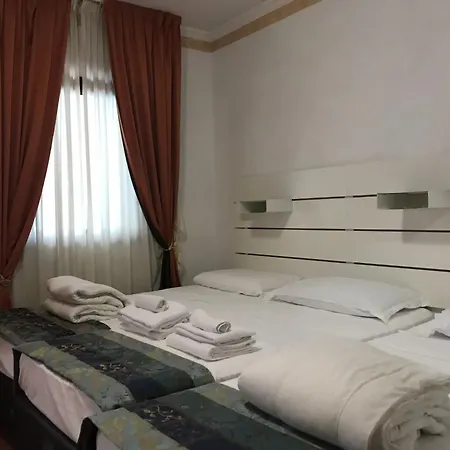 Отель Euro House Airport Фьюмичино