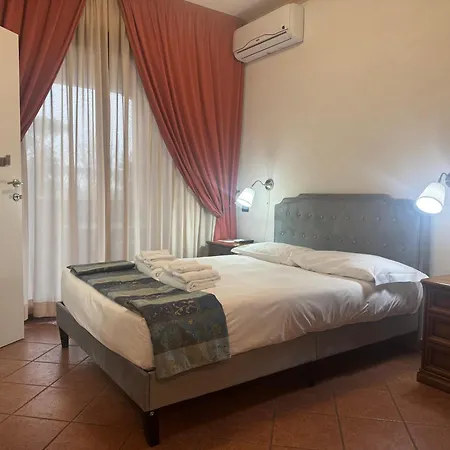 Euro House Airport Фьюмичино