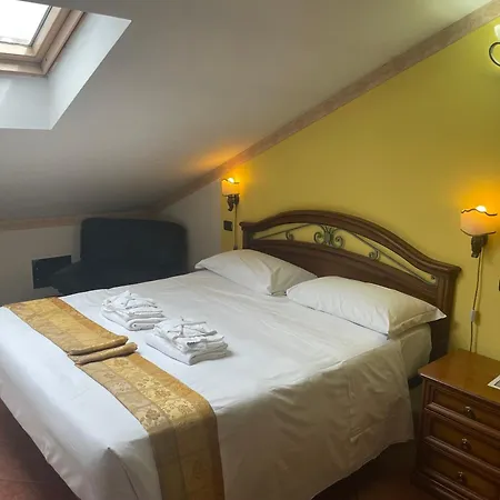 Euro House Airport 4* Фьюмичино
