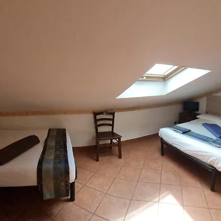 Hotel Euro House Airport 4*