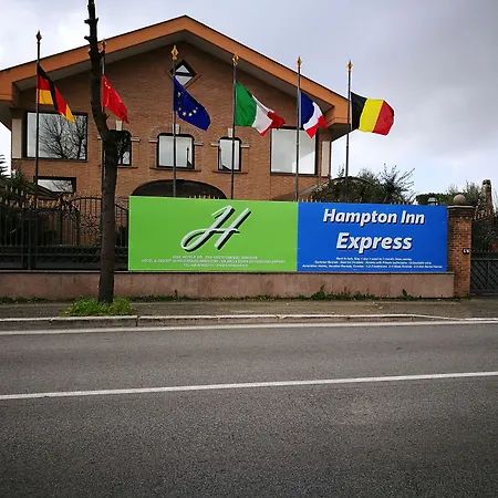 Euro House Airport