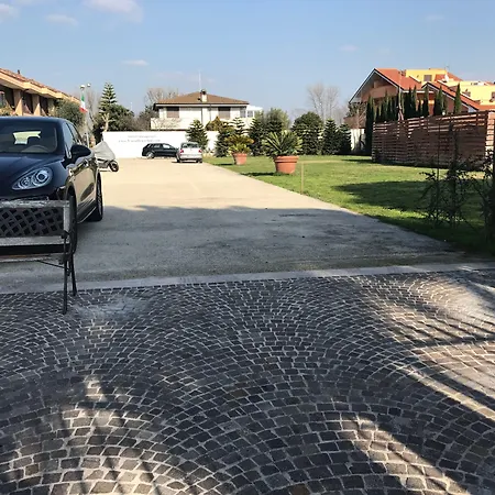 Отель Euro House Airport Фьюмичино