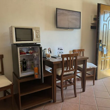 Отель Euro House Airport Фьюмичино