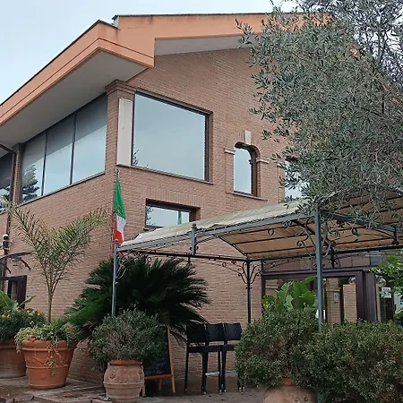 Euro House Airport