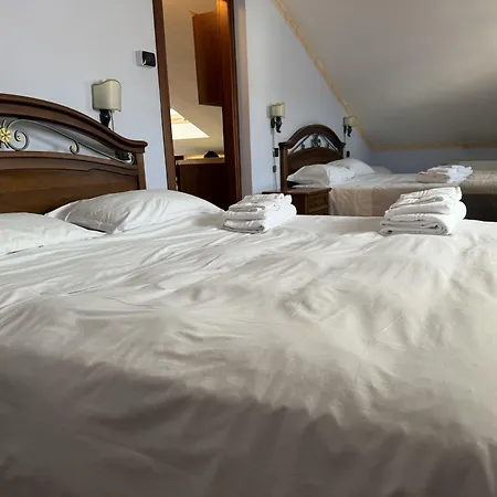 Euro House Airport Отель 4*