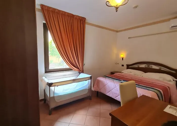 Отель Euro House Airport Фьюмичино