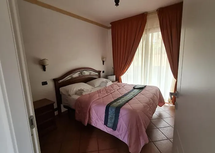 Euro House Airport 4*