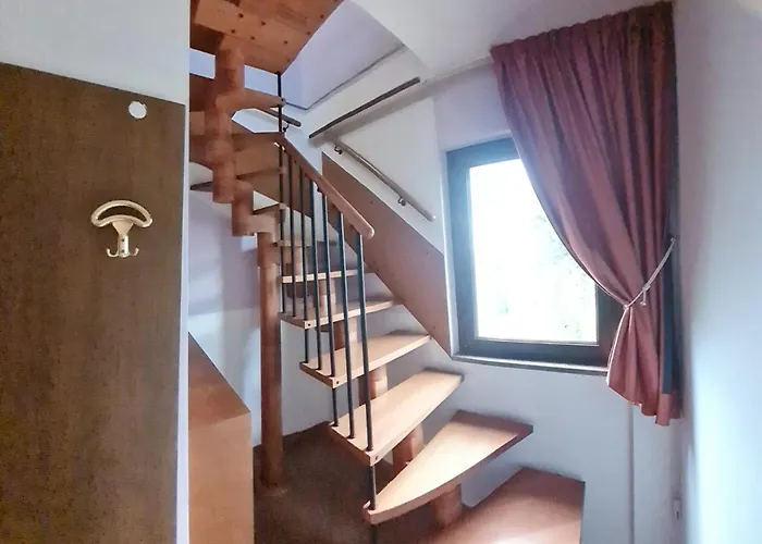 Euro House Airport Отель