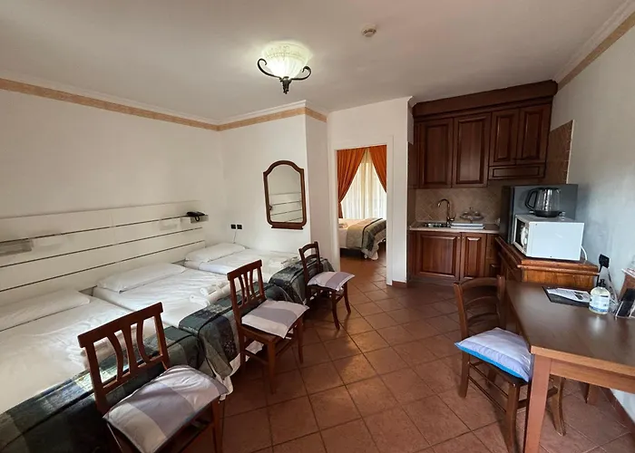 Отель Euro House Airport Фьюмичино